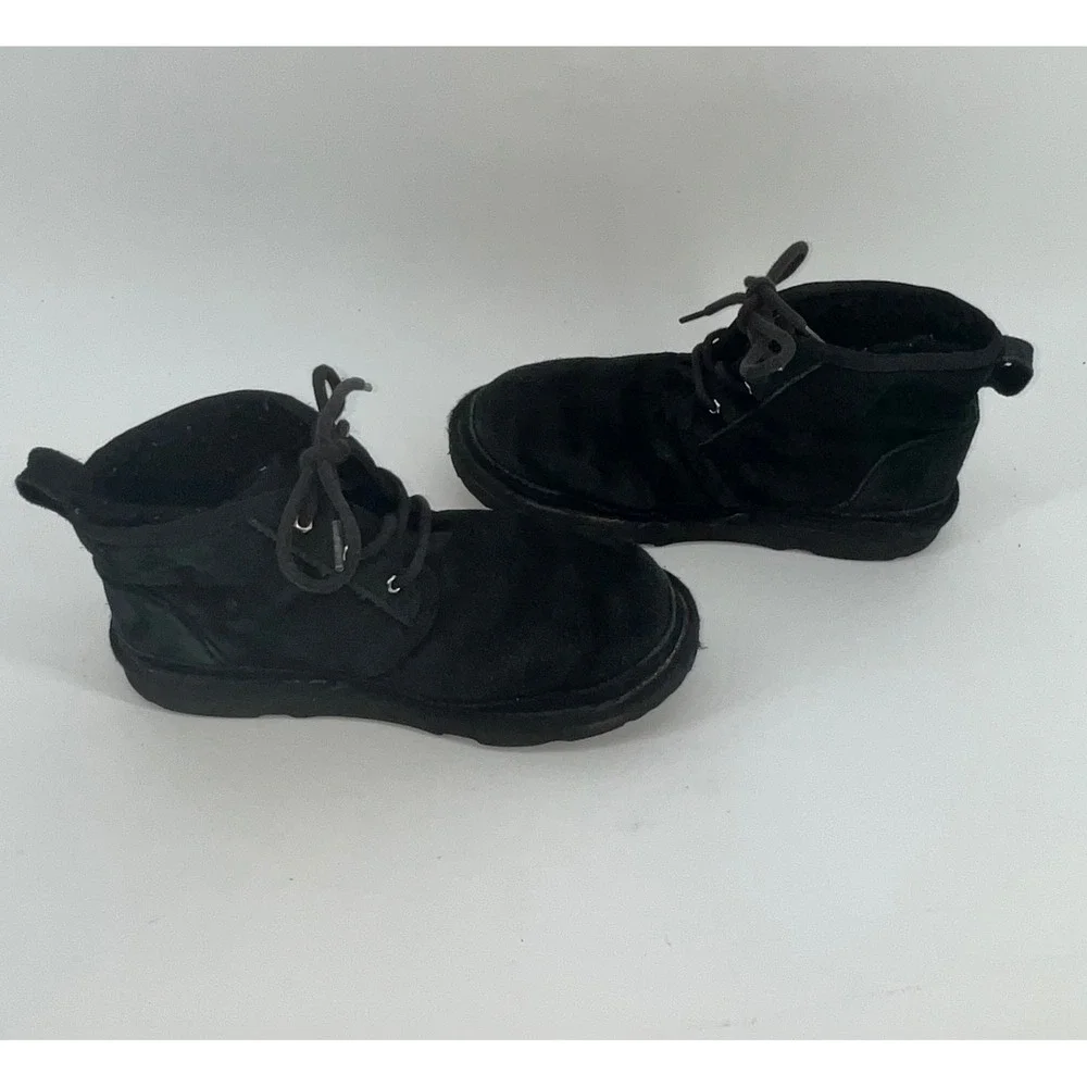 UGG Australia Kids Black Suede Leather‎ Lace Up Ankle Boots Size 5 Neumel ll